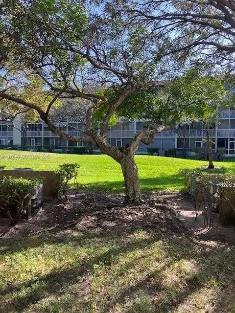 801 SW 133rd Ter #115K, Pembroke Pines, FL 33027 - Image #1