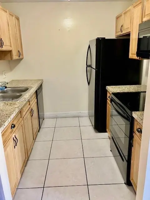 801 SW 133rd Ter #115K, Pembroke Pines, FL 33027 - Image #2