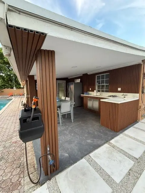 6190 W 14th Ave, Hialeah, FL 33012 - Image #2