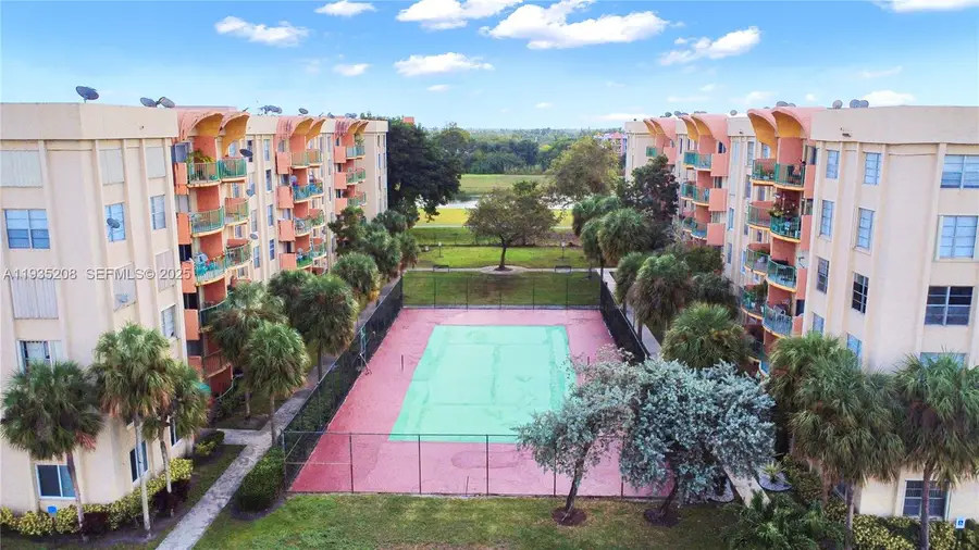 9360 Fontainebleau Blvd #101, Miami, FL 33172 - Image #3