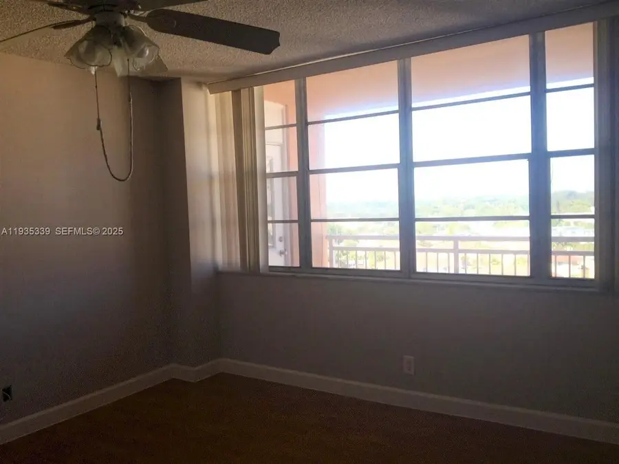 2025 NE 164th St #1006, North Miami Beach, FL 33162 - Image #2