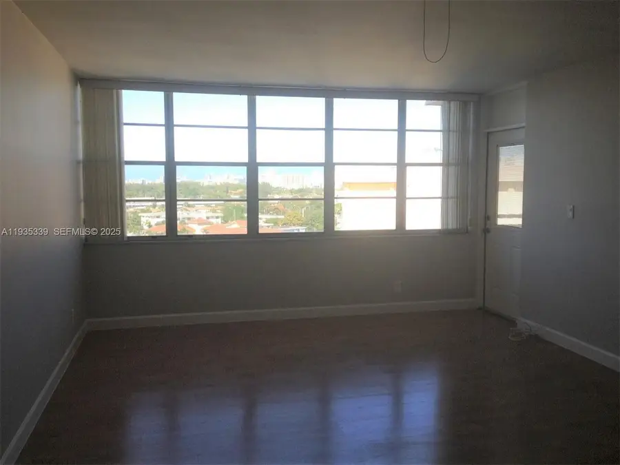 2025 NE 164th St #1006, North Miami Beach, FL 33162 - Image #3