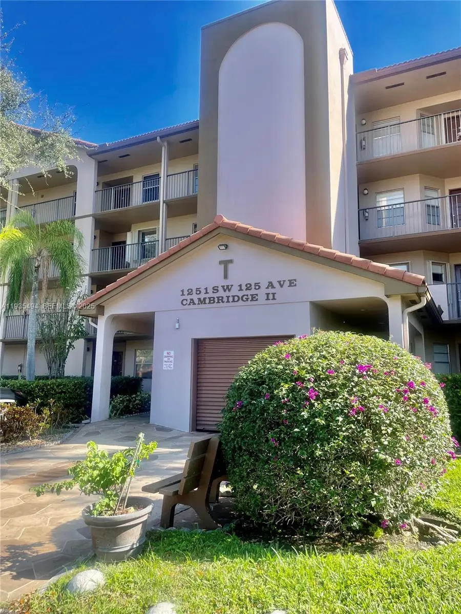 1251 SW 125th Ave #311T, Pembroke Pines, FL 33027 - Image #1