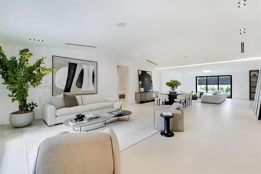 21480 Highland Lakes Blvd #21480, Miami, FL 33179 - Image #2