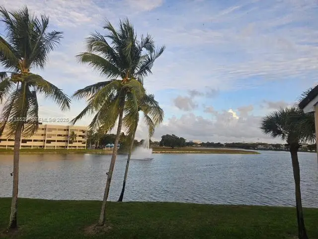 14817 Balgowan Rd #201-5, Miami Lakes, FL 33016 - Image #1