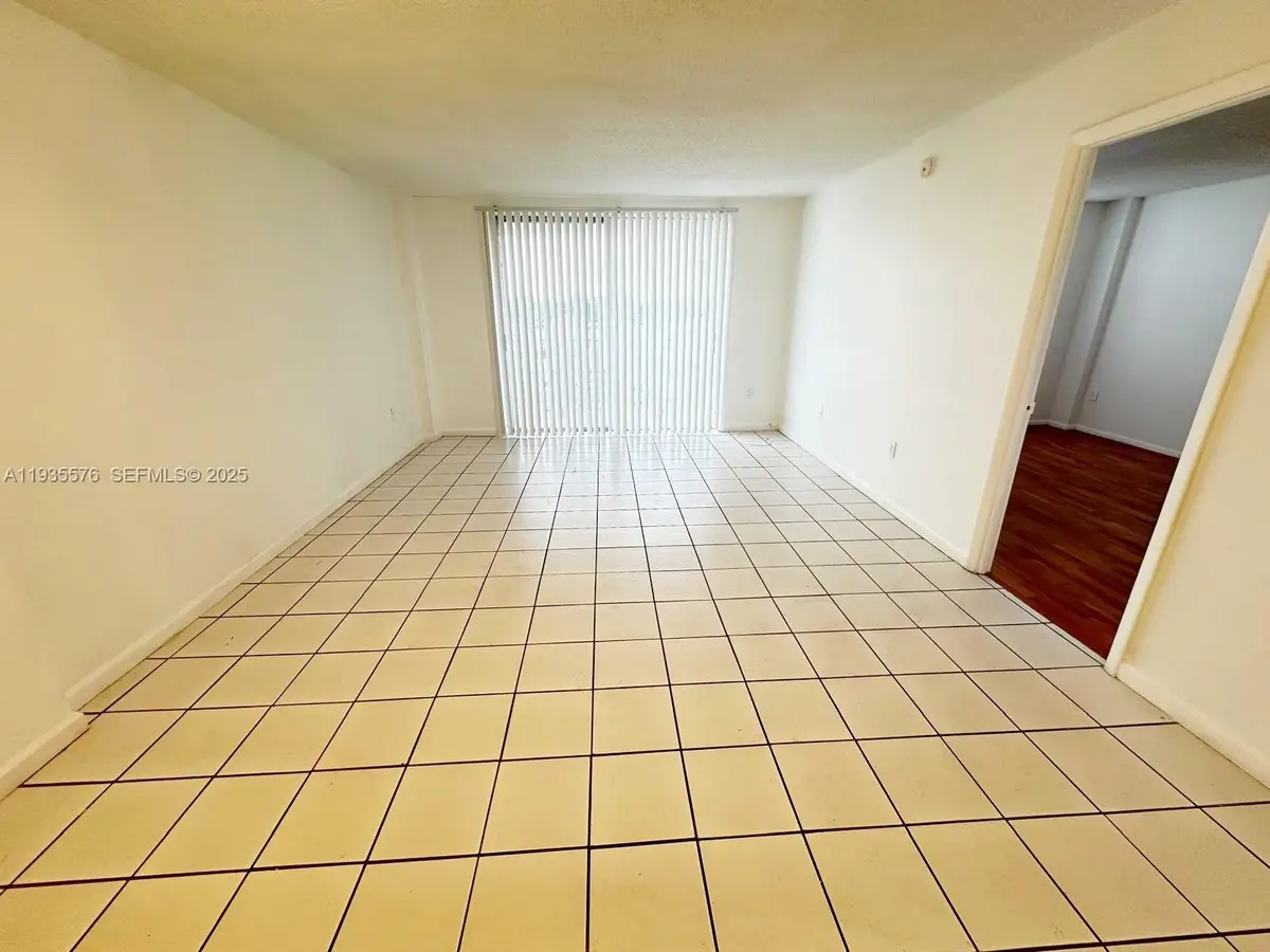 15600 NW 7th Ave #606, Miami, FL 33169 - Image #1