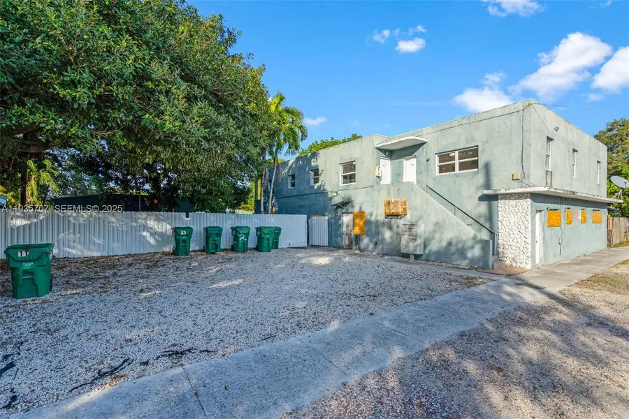 1337 NW 77th St, Miami, FL 33147 - Image #2