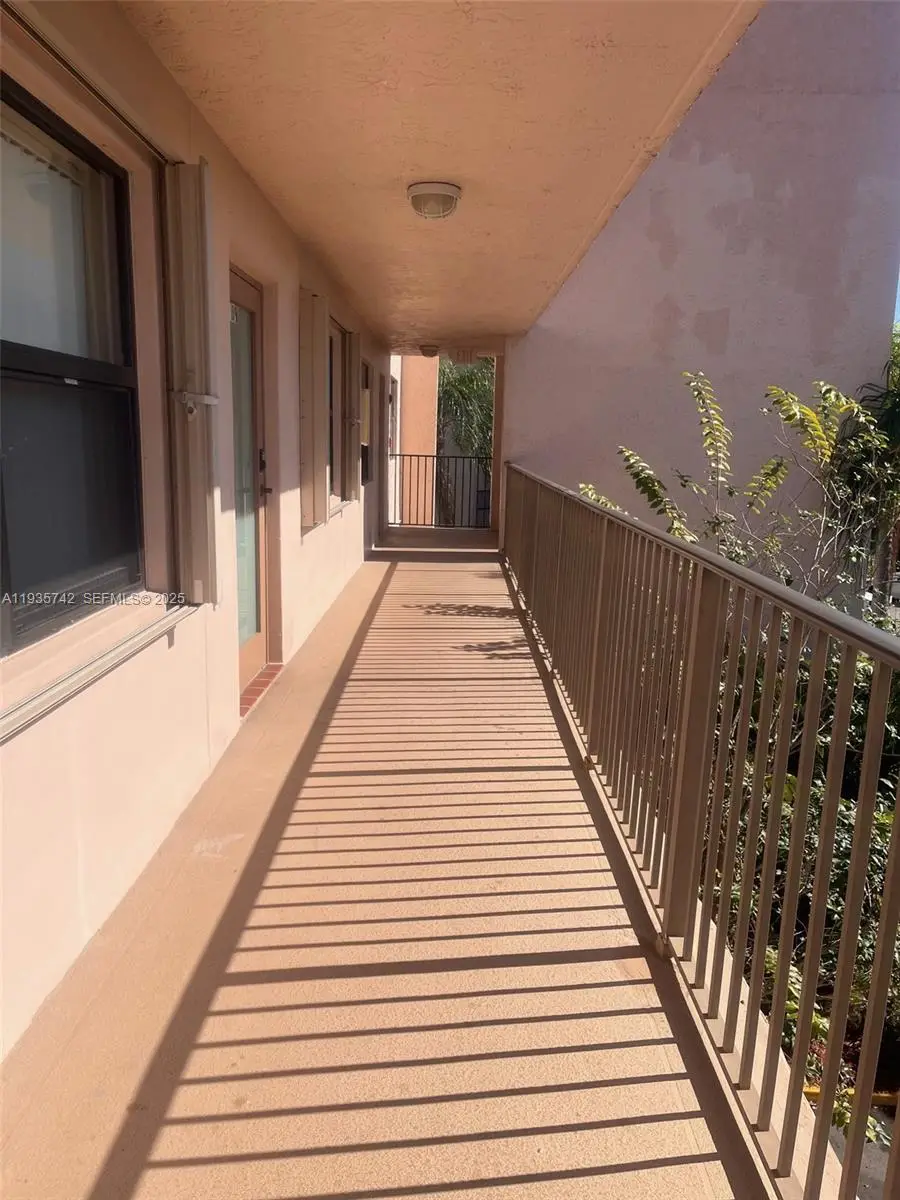 2704 NW 104th Ave #309, Sunrise, FL 33322 - Image #2