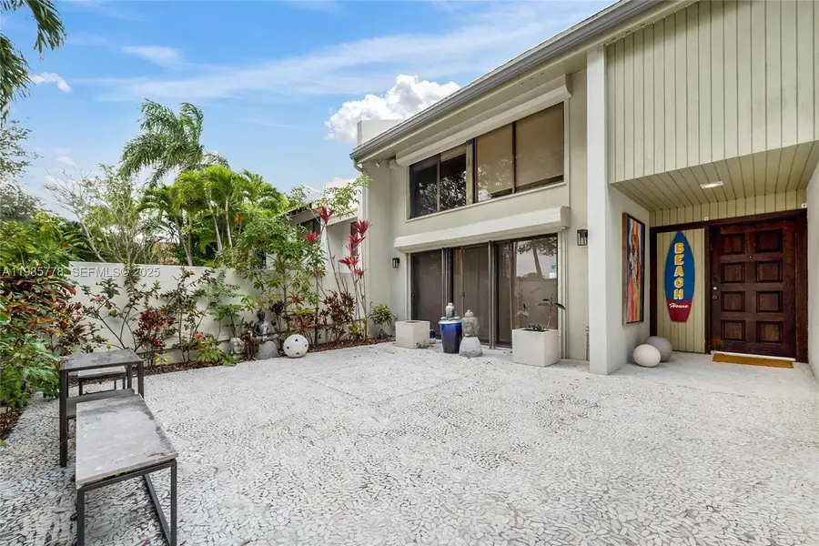 7075 SW 67th Ave #14, South Miami, FL 33143 - Image #2