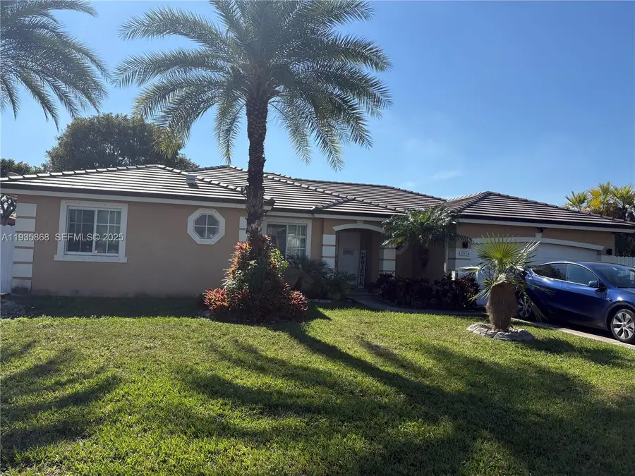 13016 SW 214th Ter, Miami, FL 33177 - Image #2
