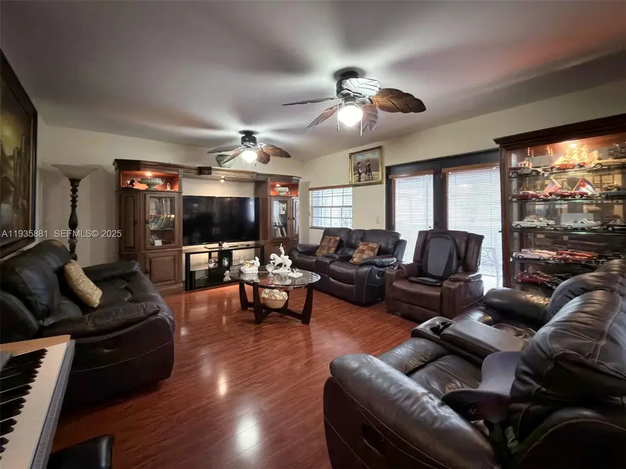 14220 SW 53rd St, Miami, FL 33175 - Image #2