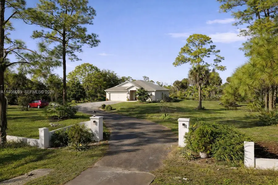 2625 SE 40th Ave, Naples, FL 34117 - #2