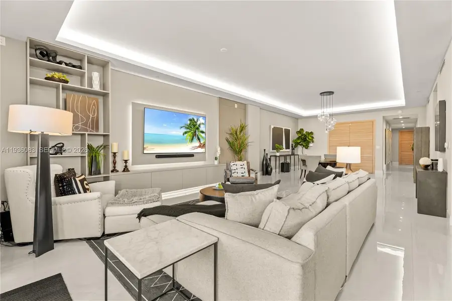 515 Valencia Ave #403, Coral Gables, FL 33134 - Image #2