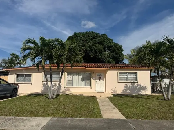 451 W 30th Pl, Hialeah, FL 33012