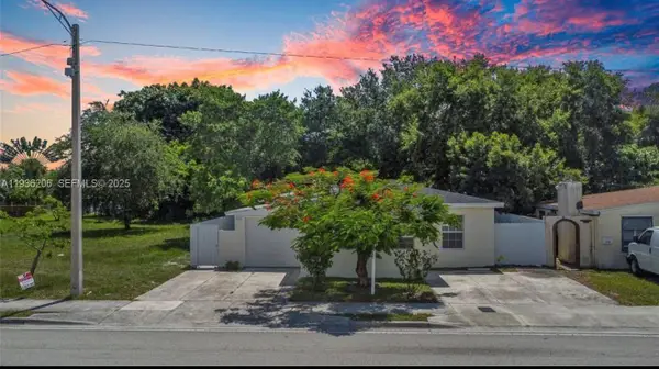 1220 N Andrews Ave, Fort Lauderdale, FL 33311