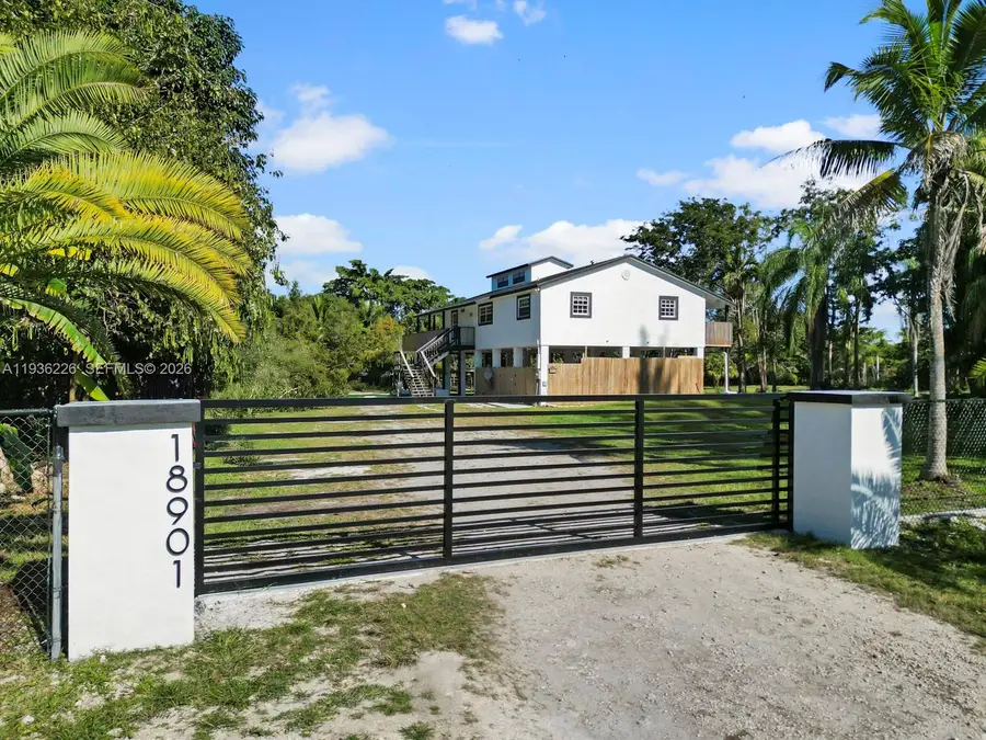 18901 SW 59th St, Southwest Ranches, FL 33332 - Image #2