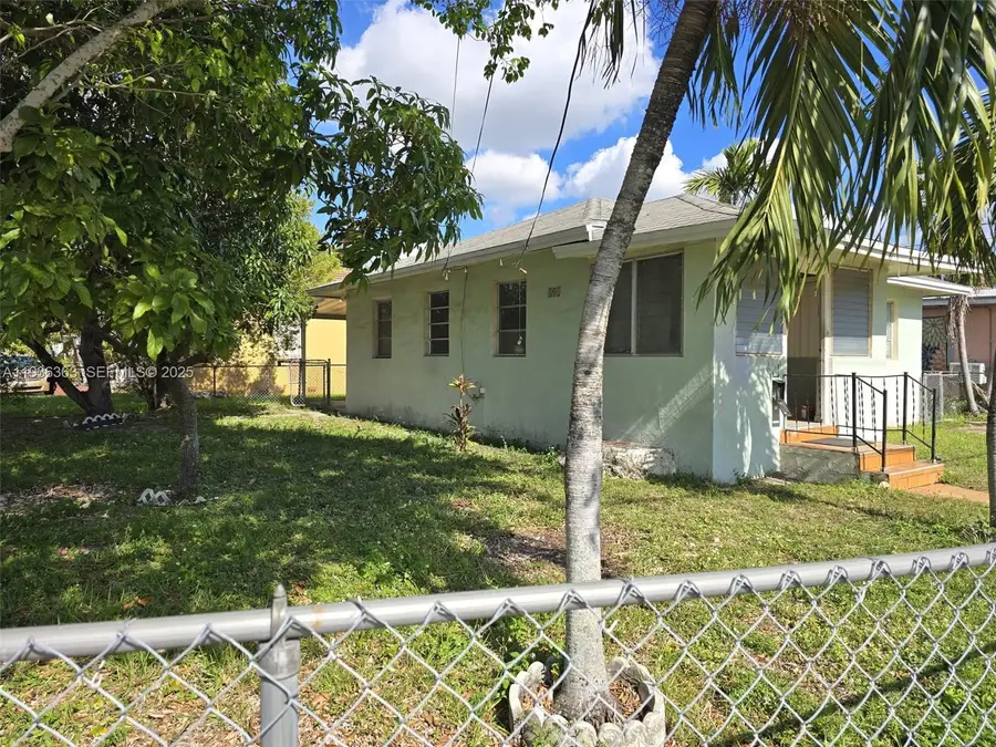 401 NW 33rd Ave, Miami, FL 33125 - Image #2