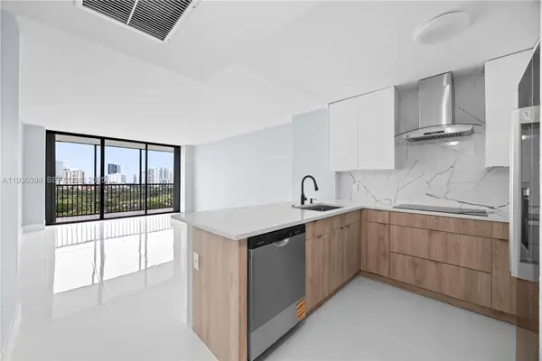 20335 W Country Club Dr #1905, Aventura, FL 33180