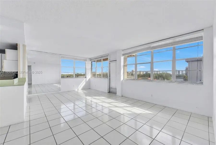 2025 NE 164th St #809, North Miami Beach, FL 33162 - Image #2