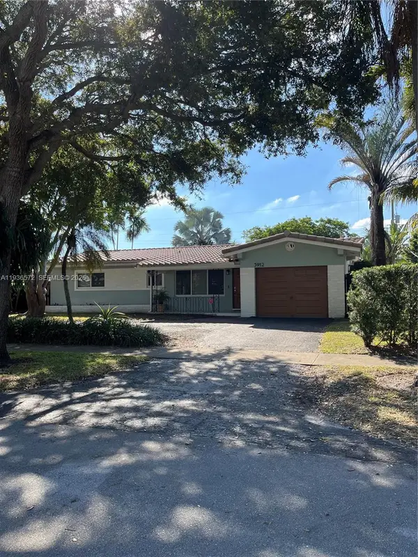 3912 Garfield St, Hollywood, FL 33021