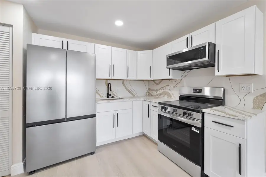 1109 Green Pine Blvd #C1, West Palm Beach, FL 33409 - Image #2