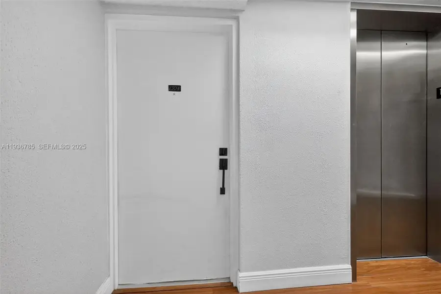 911 E Ponce De Leon Blvd #1504, Coral Gables, FL 33134 - Image #2