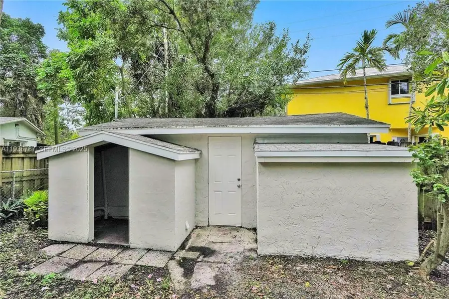 605 SW 6th Ave, Fort Lauderdale, FL 33315 - Image #3