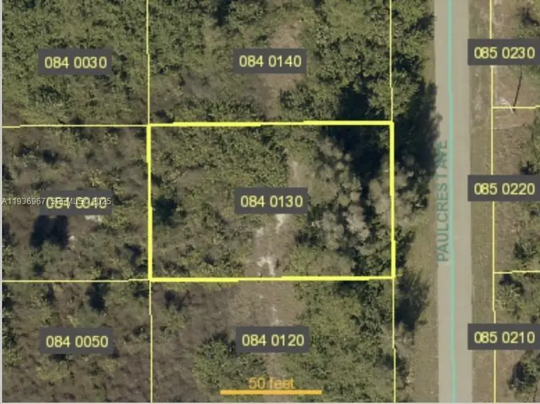 422 Paulcrest Ave, Lehigh Acres, FL 33974 - Image #3