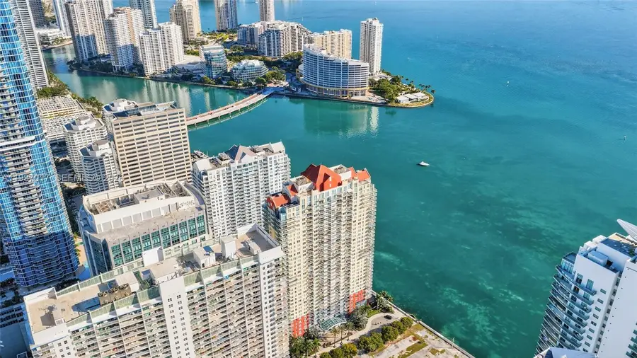1155 Brickell Bay Dr #1903, Miami, FL 33131 - Image #2