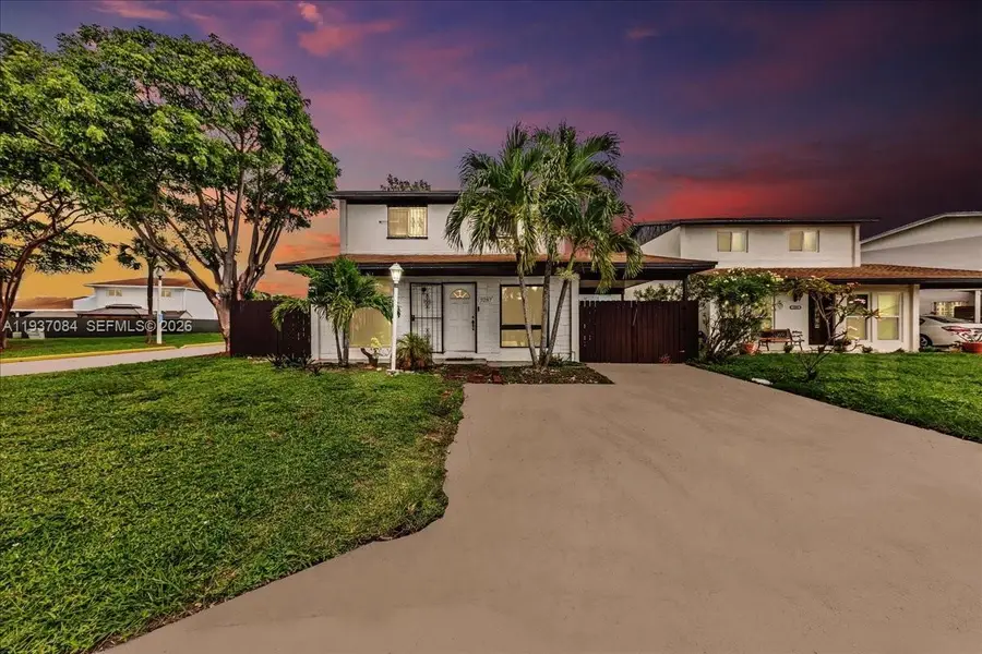 5287 NW 193rd Ln, Miami Gardens, FL 33055 - Image #2