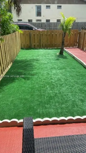 1570 NE 151 St #102, Miami, FL 33162 - Image #2