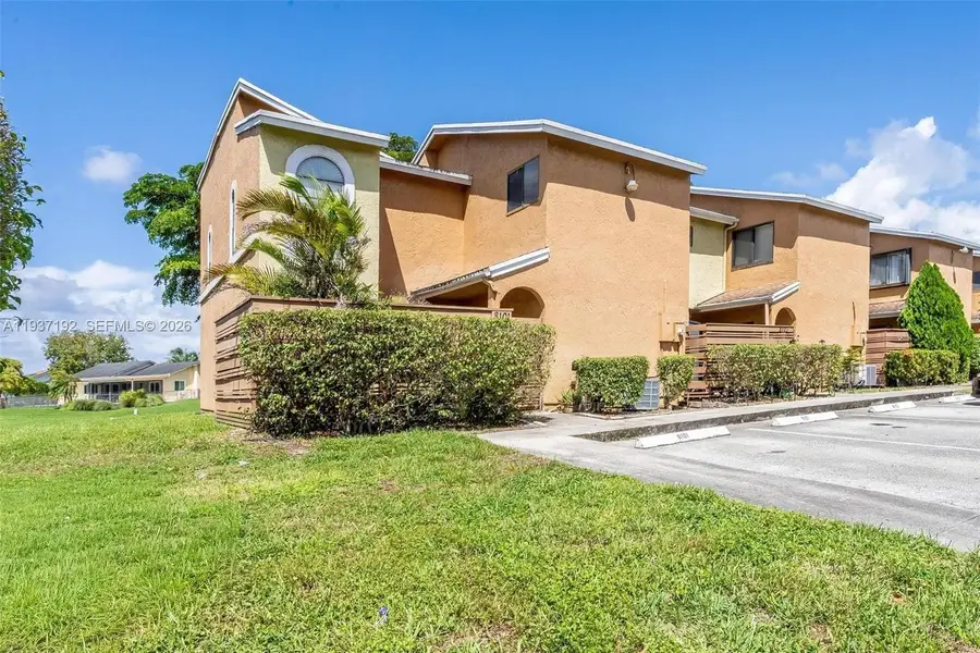 8101 NW 71st Ct, Tamarac, FL 33321 - Image #2