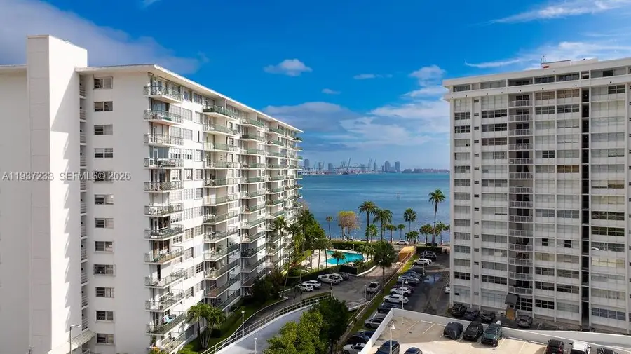 1408 Brickell Bay Dr #706, Miami, FL 33131 - Image #2