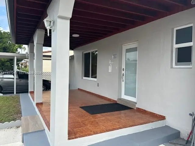 231 SW 51st Pl, Miami, FL 33134 - Image #2