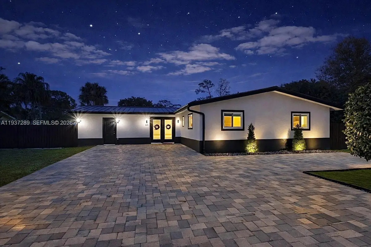 45 Akron Rd, Lake Worth, FL 33467 - Image #1