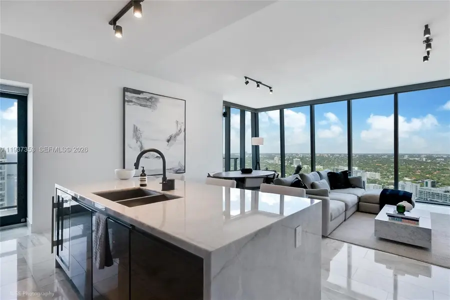 1451 Brickell Ave #3703, Miami, FL 33131 - Image #2