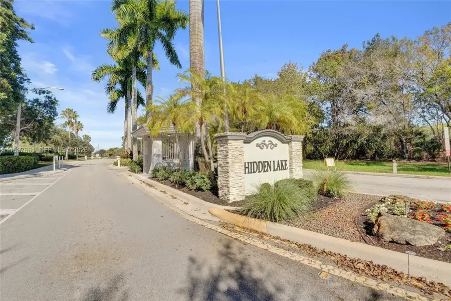 20840 NW 14th St, Pembroke Pines, FL 33029 - Image #3