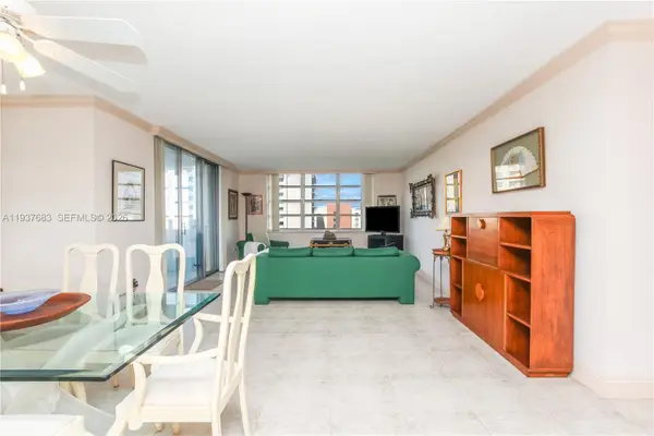 2780 NE 183rd St #901, Aventura, FL 33160