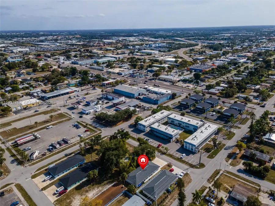 2403/2405 Maple Ave, Fort Myers, FL 33901 - Image #3