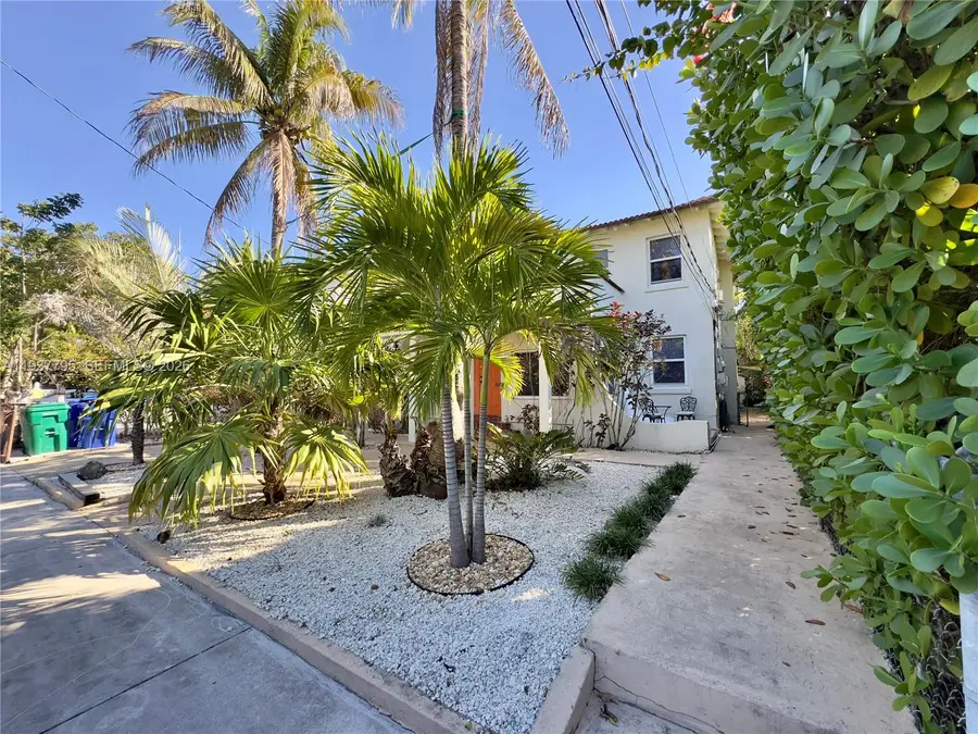 1352 SW 14th St, Miami, FL 33145 - Image #2