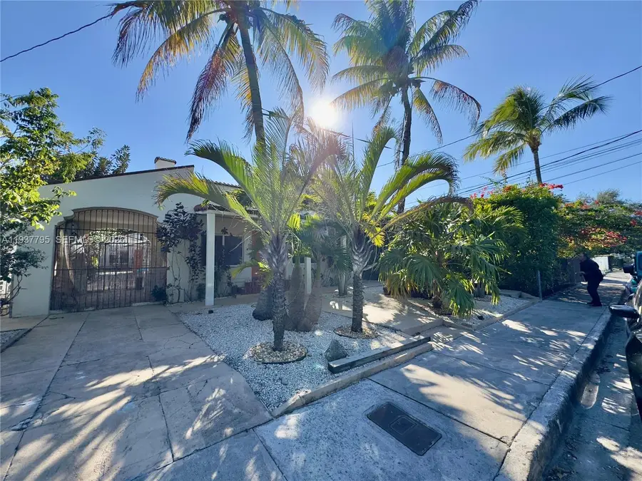 1352 SW 14th St, Miami, FL 33145 - Image #3