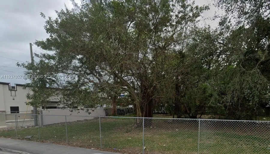 2226 NW 46th St, Miami, FL 33142 - Image #2