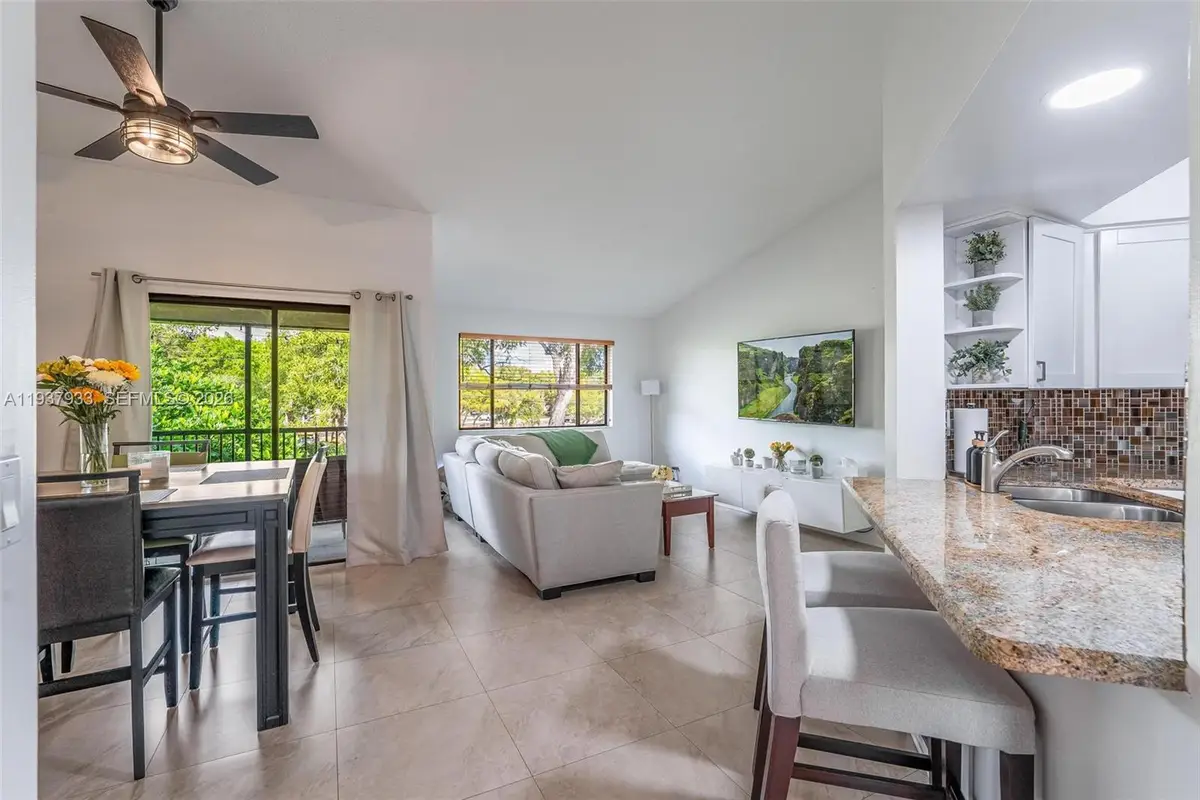 8109 NW 17th Mnr #8109, Plantation, FL 33322 - Image #1