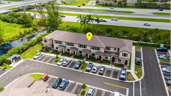 11431 W 32nd Ln, Hialeah, FL 33018