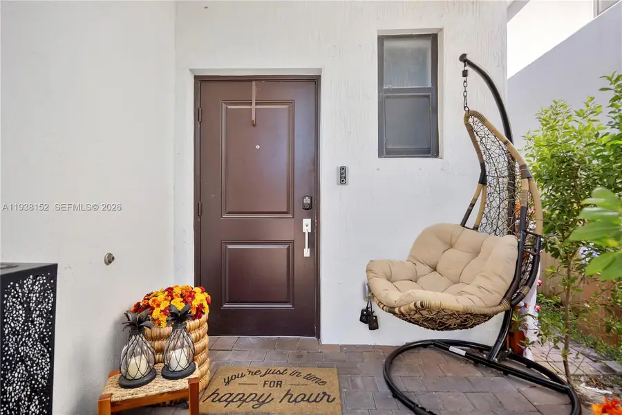 25418 SW 108th Ct, Homestead, FL 33032 - Image #2