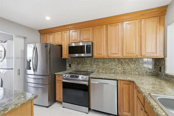 1401 NW 97th Ter #315, Pembroke Pines, FL 33024