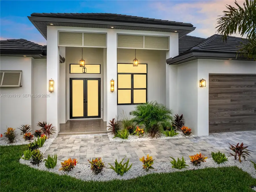 109 NW 35th Pl, Cape Coral, FL 33993 - Image #2