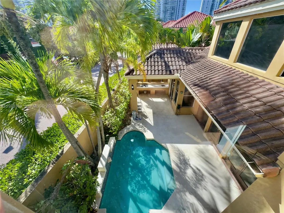 3728 NE 208th Ter, Aventura, FL 33180 - Image #1