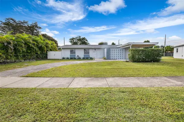 10330 SW 157th St, Miami, FL 33157