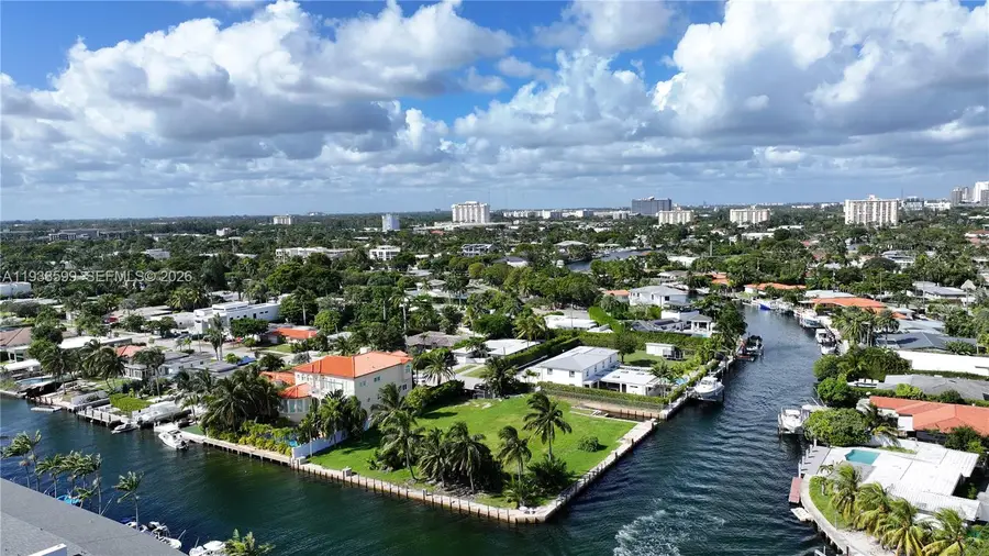 2210 NE 124th St, North Miami, FL 33181 - Image #2